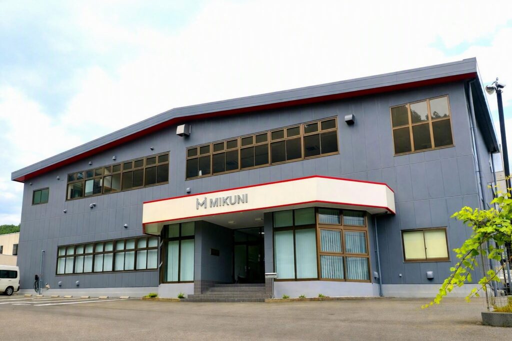 会社正面玄関